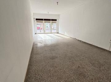 Local comercial de 2 ambientes, Bahía Blanca · Local de 60 m² en Alquiler en Viamonte Al 200