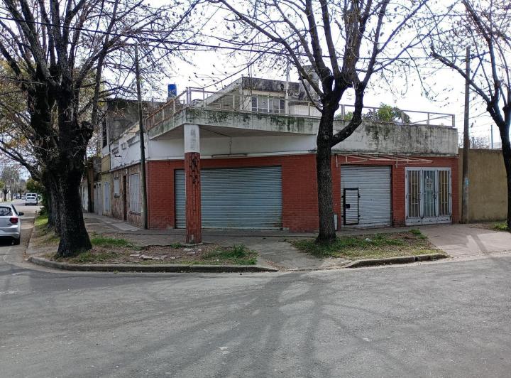 Casa · 157m² · 2 Dormitorios · 1 Cochera