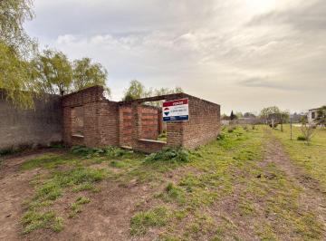 Terreno · 705m² · Lote con Construccion