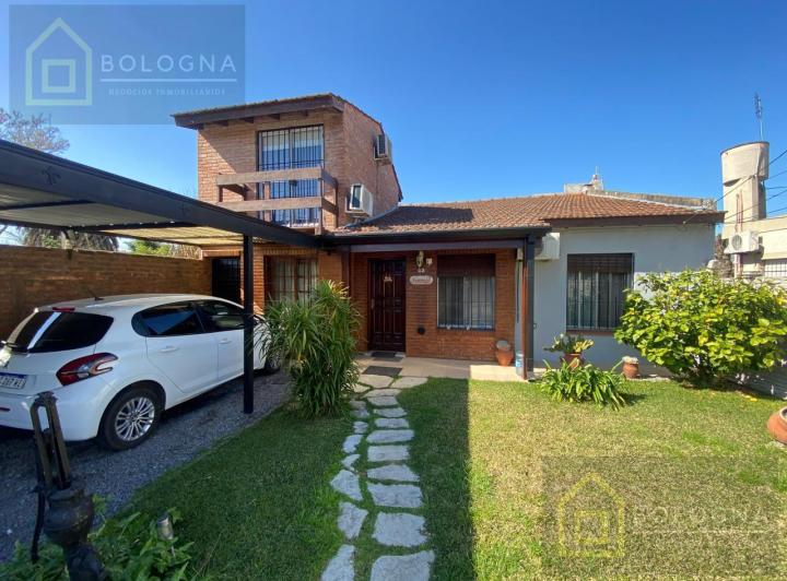 Casa · 170m² · 5 Ambientes · 3 Cocheras