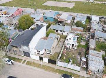 Casa · 70m² · 4 Ambientes · 1 Cochera · Venta Casa 3 Dorm. Más Departamento - Tandil