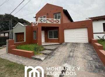 Casa · 177m² · 6 Ambientes · 3 Cocheras · Casa en Venta en Arguello – de 3 Dorm. con Cochera Para 3 Autos y Pileta