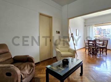 Departamento · 75m² · 3 Ambientes · Venta Dpto 3 Amb./dependencia Luminoso Contrafrente. Apto Crédito Av Rivadavia 5400.caballito Caba.