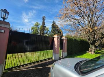 Quinta vacacional · 92m² · 4 Ambientes · 1 Cochera · Casa Quinta en Venta en Manuel Alberti, Pilar, G. B. a. Zona Norte