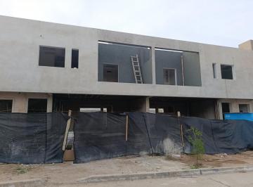 PH · 145m² · 3 Dormitorios · 2 Cocheras · Duplex 3 Dorm. y 3 Baños en Costas de Manantiales - Entrega Noviembre 2026