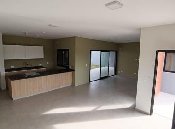Casa · 136m² · 5 Ambientes · 1 Cochera · Casa en Pb 2 Dorm en Lote 250 m² en Rincones de Manantiales