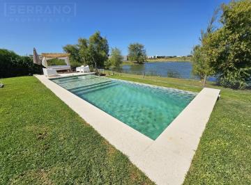 Casa · 221m² · 5 Ambientes · 4 Cocheras · Venta Casa 5 Ambientes con Vista Al Agua y Al Golf en El Canton, Escobar