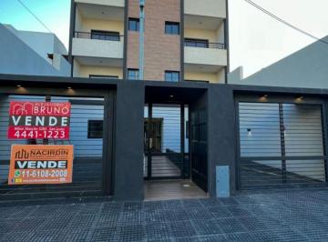 Departamento de 2 ambientes, La Matanza · Departamento Semi - Piso 2 Amb - 2° Piso - C/ Balcon y Terraza Propia