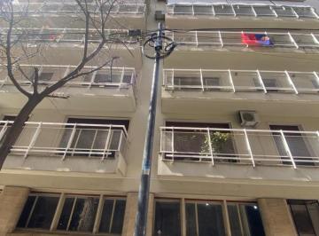 Departamento · 120m² · 3 Ambientes · 1 Cochera · Alquiler en Edificio de Categoría - Vigilancia 24hs. - Excelente Cochera - Recién Pintado E Hi