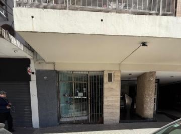 Local comercial · 120m² · 1 Ambiente · Local Comercial 3 X 40 con Sotano 2 Baños
