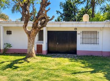 Casa · 91m² · 2 Ambientes · Casa 2 Ambientes en Venta en La Union con Pileta