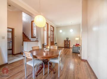 Casa · 100m² · 4 Ambientes · Casa en Venta en Flores Sur