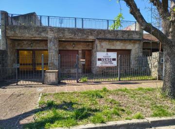 Casa de 3 ambientes, Morón · Oportunidad Casa en Lote Propio con Amplio Fondo y Cochera Haedo