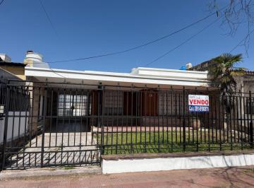 Casa de 10 ambientes, Córdoba · Se Vende Casa 2 Dorm. C/escritorio. Excelente Ubicacion!