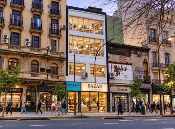 Local comercial · 750m² · Local en Venta Ubicado en Av Corrientes 2400