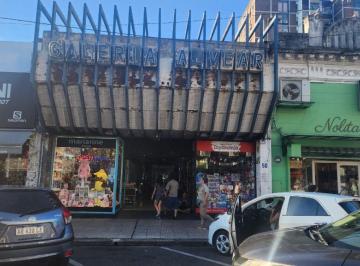 Local comercial , San Isidro · Martínez - Local con Patio en General Alvear - Galería Alvear