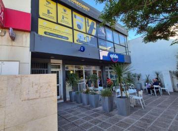 Local comercial de 3 ambientes, Chacras de Coria · Local Comercial en Alquiler Ubicado en Chacras de Coria