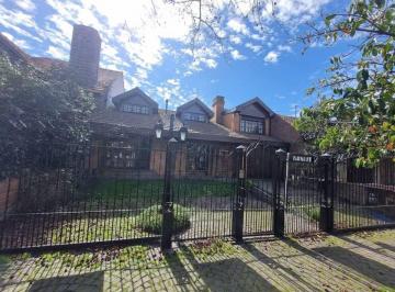 Casa de 4 ambientes, Mar del Plata · Challet Barrio Los Troncos