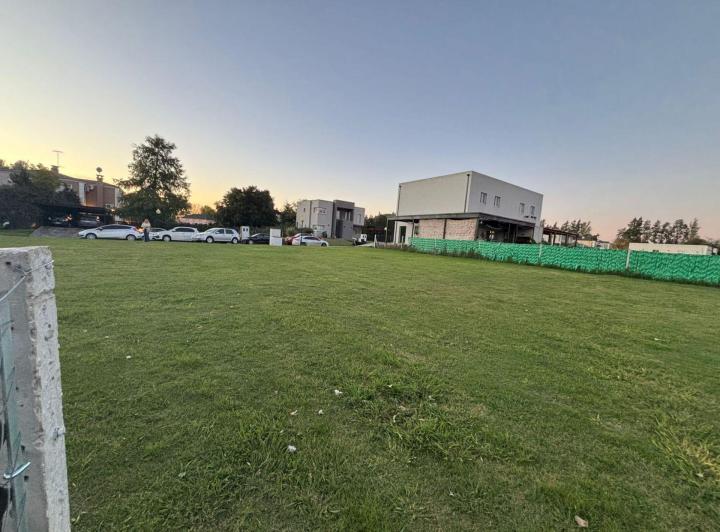 Terreno · 600m²