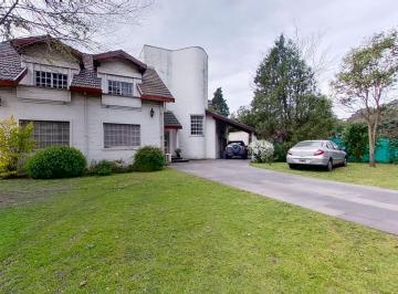 Casa · 275m² · 6 Ambientes · 2 Cocheras · Venta Casa Barrio El Cortijo