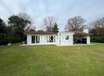 Casa · 128m² · 4 Ambientes · 2 Cocheras · Casa Venta 3 Dorm. Barrio Pilar Village Lote de 1002 m² Pilar