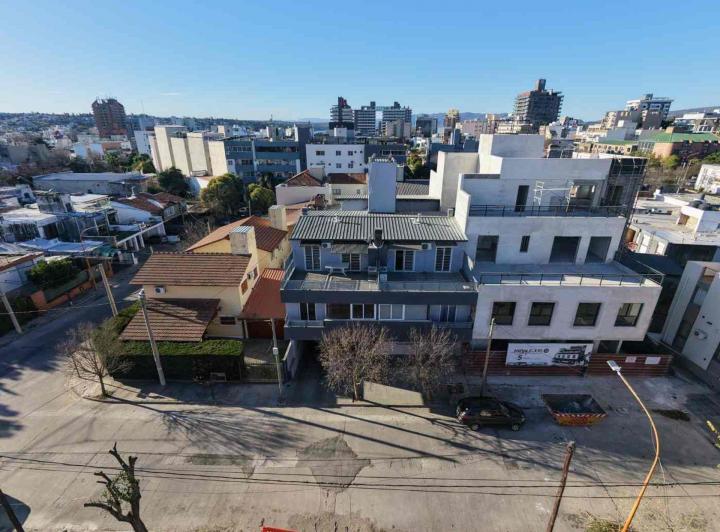 Departamento · 40m² · 2 Ambientes · 1 Cochera