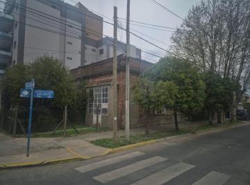 Casa de 5 ambientes, Tres de Febrero · Casa de 260 m² con 4 Habitaciones en Venta en Santos Lugares
