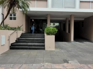 Casa · 95m² · 5 Ambientes · Casa en Venta - 3 Dorm. 2 Baños - 95 m - La Plata