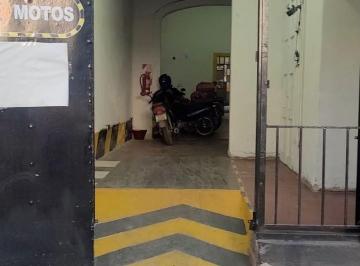 Garage · 230m² · Cochera - Barrio Norte
