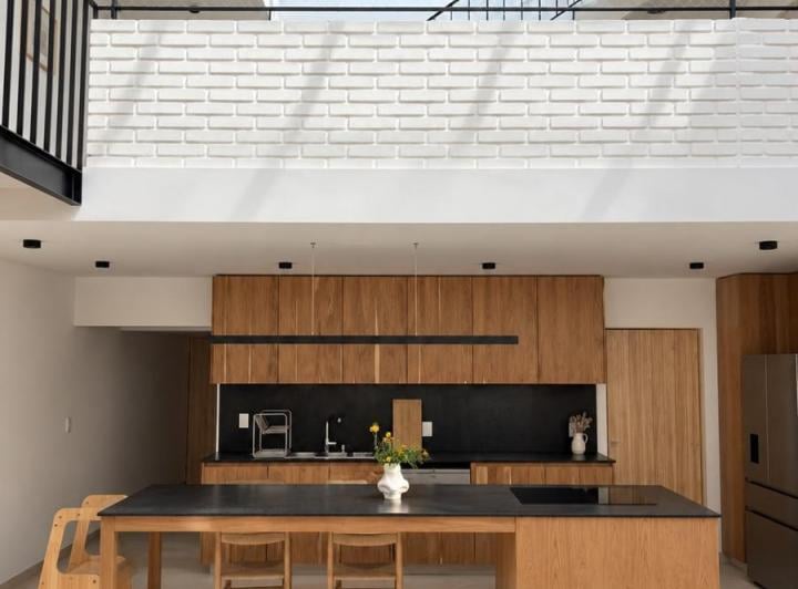 Casa · 280m² · 5 Ambientes · 1 Cochera