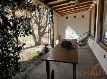 Casa · 166m² · 4 Ambientes · Casa en Venta Cipolletti - Las Viñas