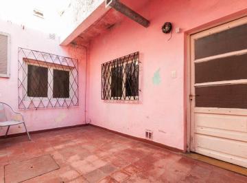 PH · 45m² · 2 Ambientes · PH 2 Amb con Patio - Sarandi
