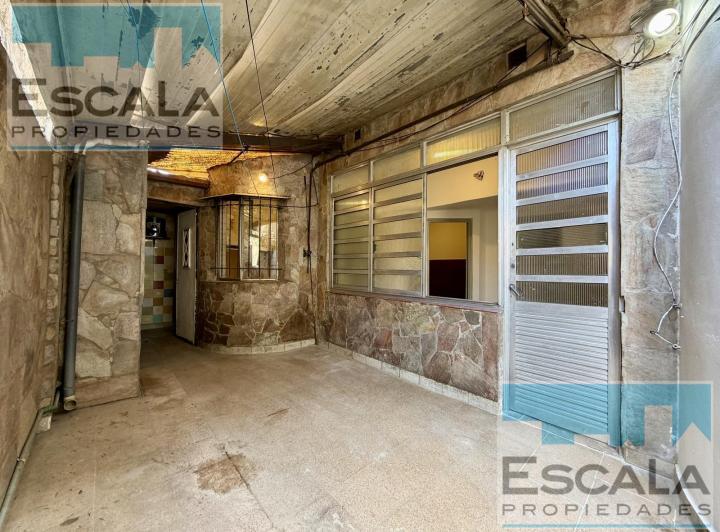 Casa · 48m² · 5 Ambientes
