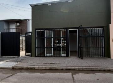Local comercial de 5 ambientes, Santo Tomé · Se Vende Local Comercial con Departamento - Necochea 2074, Santo Tome