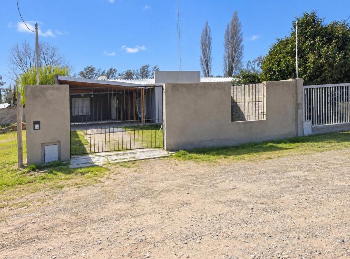 Casa · 150m² · 3 Dormitorios · 2 Cocheras