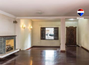 Casa · 300m² · 8 Ambientes · 2 Cocheras · Casa 4 Dorm. Venta Macrocentro Salta