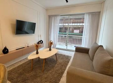 Departamento · 68m² · 3 Ambientes · 1 Cochera · Departamento en Alquiler Temporario Zona Centro Plaza Colón