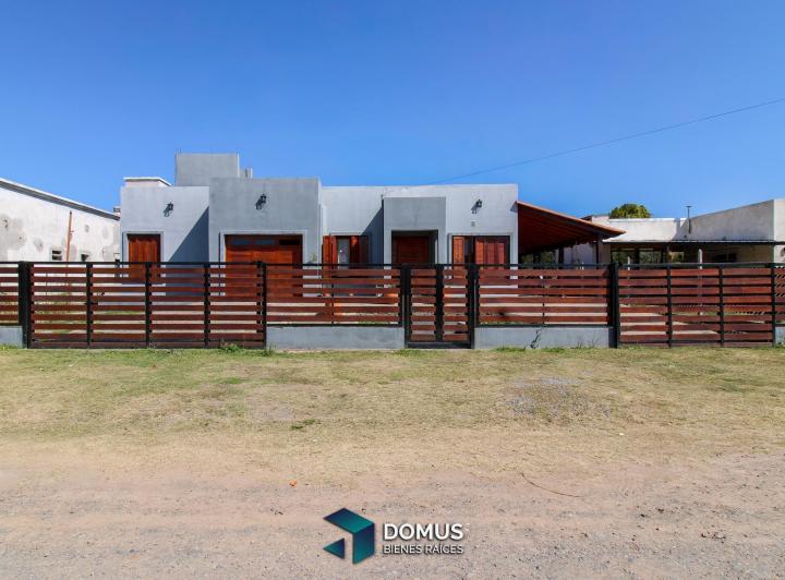 Casa · 221m² · 3 Dormitorios · 4 Cocheras