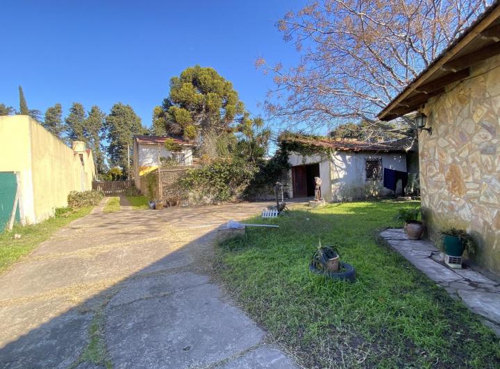Casa · 170m² · 3 Ambientes · 2 Cocheras