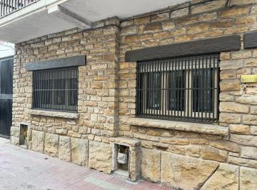 PH · 129m² · 3 Ambientes · Chalet 3 Ambientes/patio Alquiler – La Perla Norte
