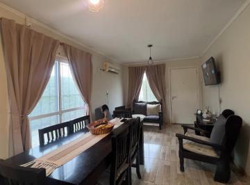 Casa · 60m² · 4 Ambientes · 1 Cochera · Casa en Venta Los Hornos 3 Dorm.