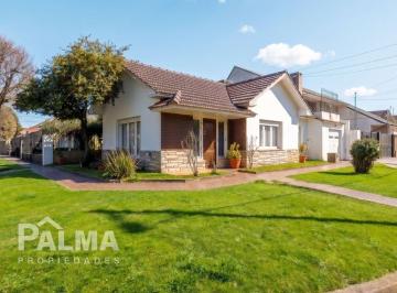 Casa de 3 ambientes, Mar del Plata · Venta Chalet 3 Amb. con Dos Cocheras y Terraza - Parque Luro