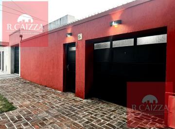 Casa · 170m² · 4 Ambientes · 1 Cochera · Casa en Remedios de Escalada