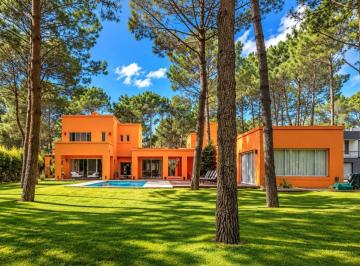 Casa · 419m² · 5 Ambientes · 1 Cochera · Venta Casa La Herradura