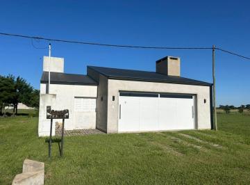 Casa · 119m² · 6 Ambientes · 2 Cocheras · Venta Casa 2 Dorm. Pujato Norte (Lado Comuna)