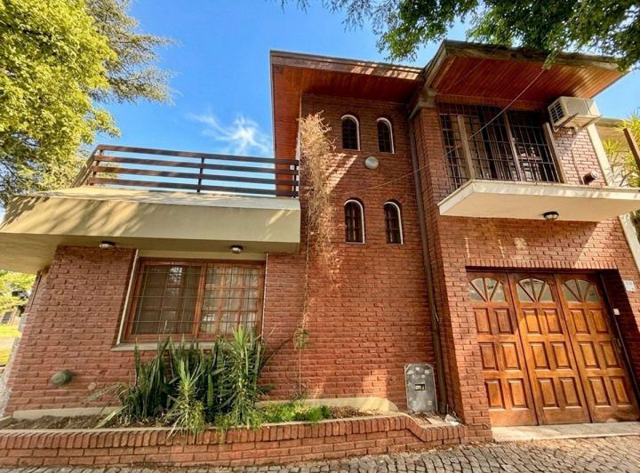 Casa · 132m² · 3 Ambientes · 1 Cochera