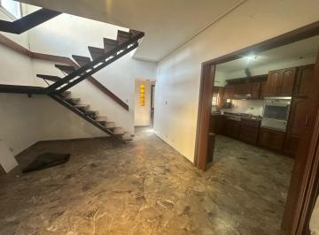 Casa · 95m² · 5 Ambientes · 1 Cochera · Casa en Alquiler Beccar // San Isidro