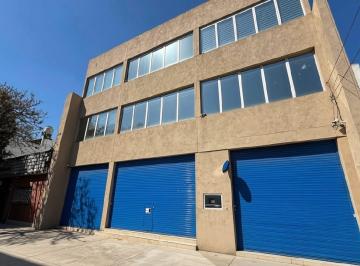 Edificio · 1400m² · 2 Cocheras · Venta Oficinas en Dos Plantas Mas Local y Gran Deposito, Parque Patricios