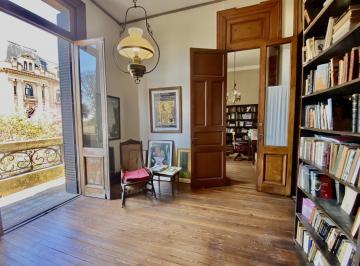 Casa · 288m² · 6 Ambientes · Venta ~ Casa en Planta Alta ~ Sargento Cabral y Av Belgrano