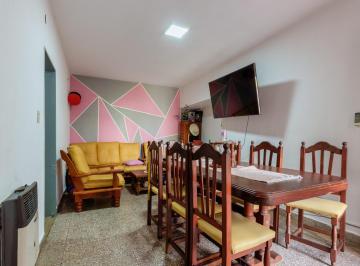 PH · 52m² · 3 Ambientes · Casa de Pasillo en Venta Barrio Matheu 2 Dorm. Amplio Luminoso